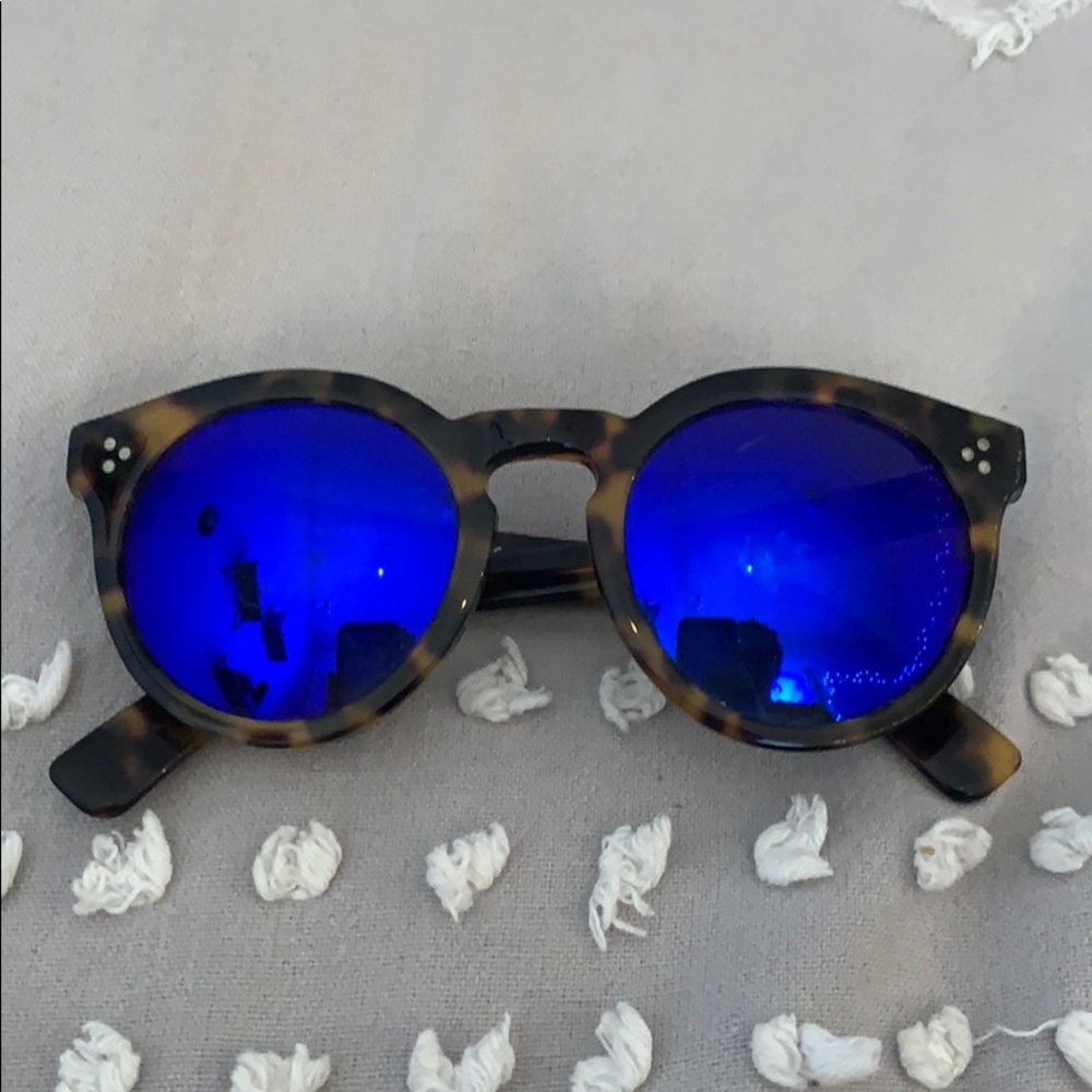 Illesteva Leonard II Tortoise Print